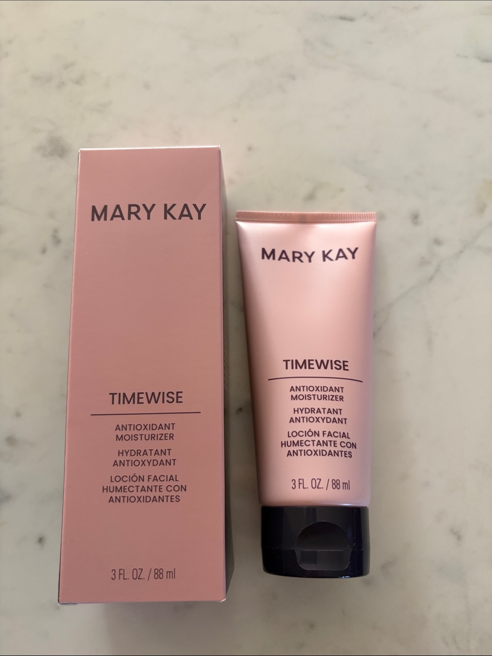 Mary Kay TimeWise Antioxidant Moisturizer - Soft Pink tube (normal to dry skin)
